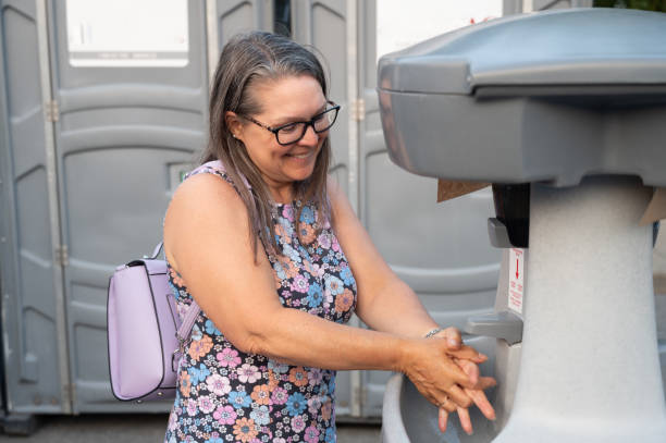 Best Porta potty rental near me  in North Charleston, SC